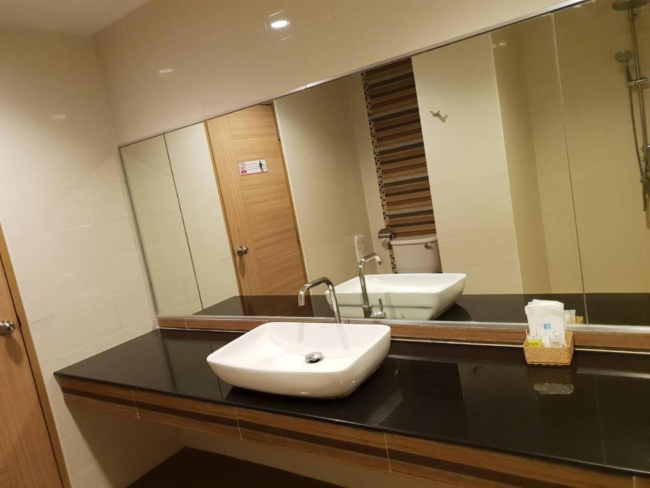 Omg Hotel Khon Kaen Eksteriør billede